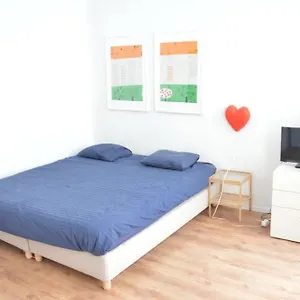Awesome Studio In Marolles Bruselas