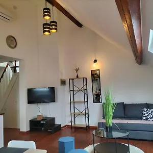 New Cozy In Porte De Hal Brussels